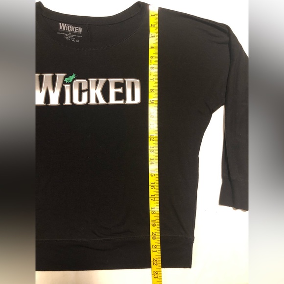 Wicked, Broadway, long sleeve t shirt, M (fits like jr size) - Picture 5 of 7